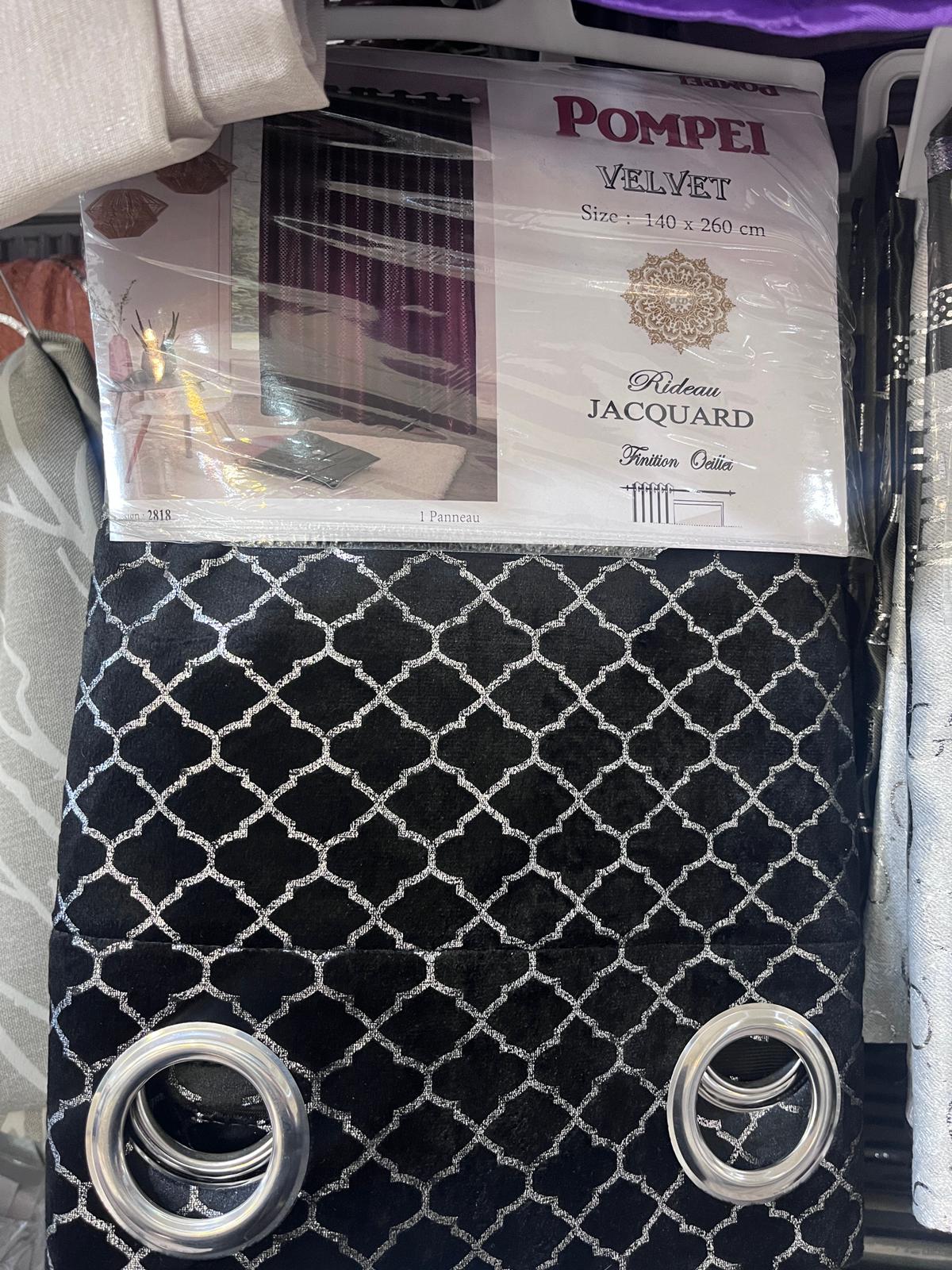 Rideau Velours Noir POMPEI - Motif Losanges Argentés (140x260)